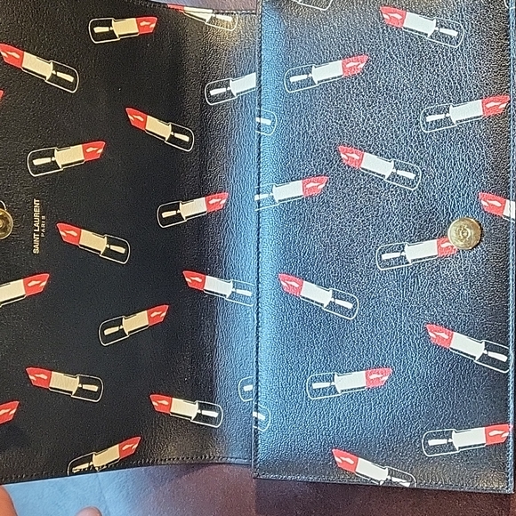 YSL Clutch - Picture 3 of 7